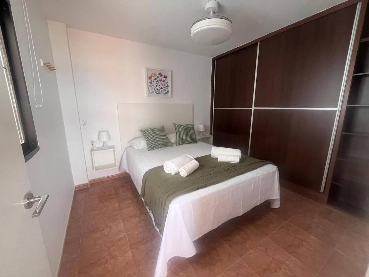 טורמולינוס Apartamento Lidia Planta 2, La Carihuela 1ª Linea Playa, Vistas Mar, Buhardilla 1 Dormitorio, 40 M2, 1-3 Huesped, Terraza, Wifi מראה חיצוני תמונה