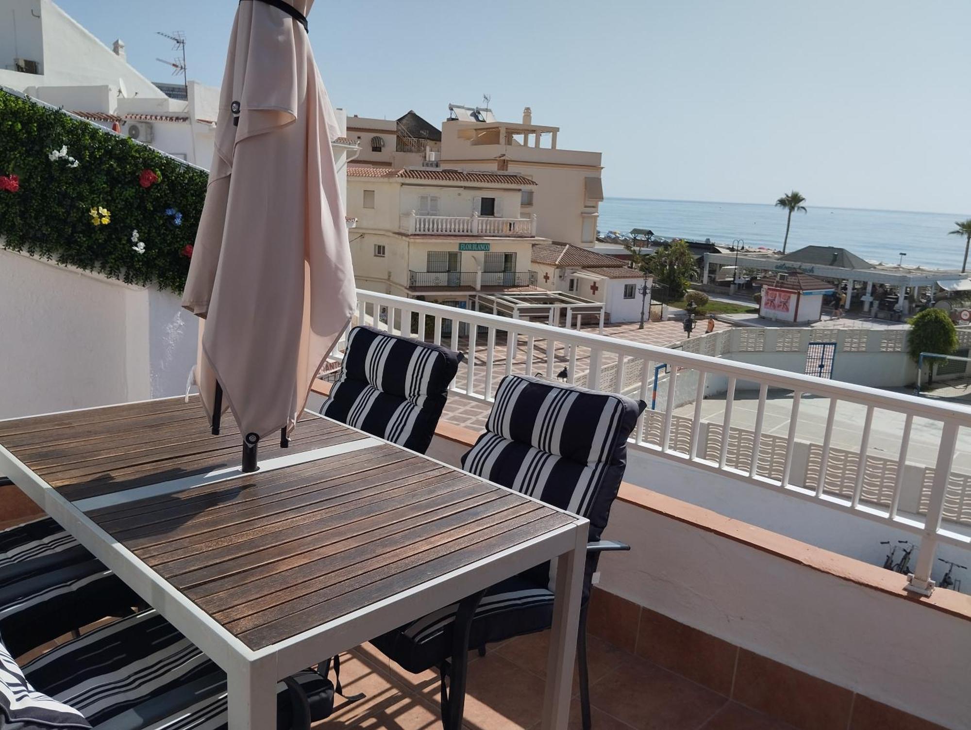 טורמולינוס Apartamento Lidia Planta 2, La Carihuela 1ª Linea Playa, Vistas Mar, Buhardilla 1 Dormitorio, 40 M2, 1-3 Huesped, Terraza, Wifi מראה חיצוני תמונה